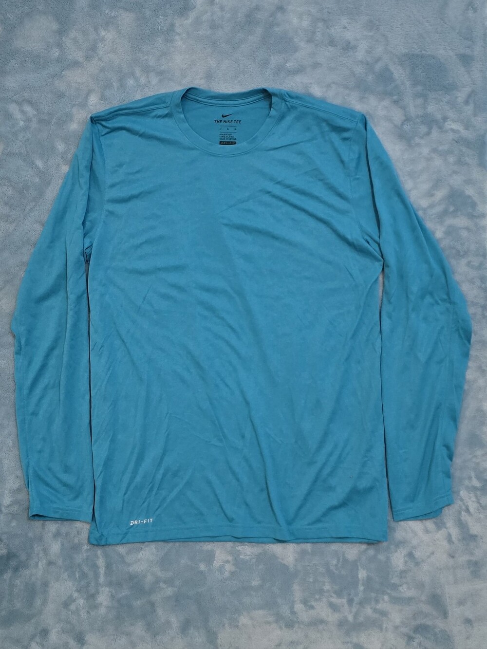 Nike Men’s Long-Sleeve Dri-FIT Crew in Teal Blue Suze LT
